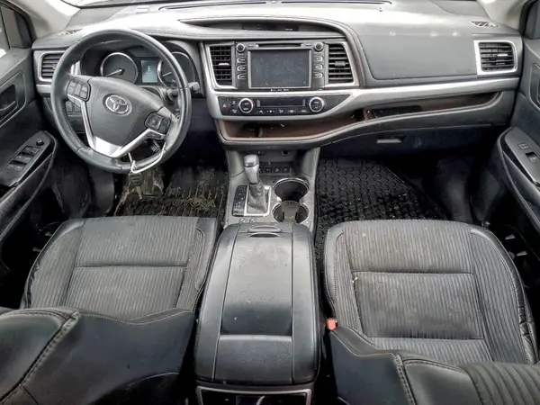 5TDBKRFH9GS261980 2016 TOYOTA HIGHLANDER - Image 8