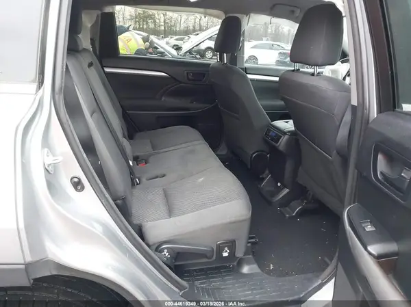 5TDBKRFH9GS266158 2016 TOYOTA HIGHLANDER - Image 8
