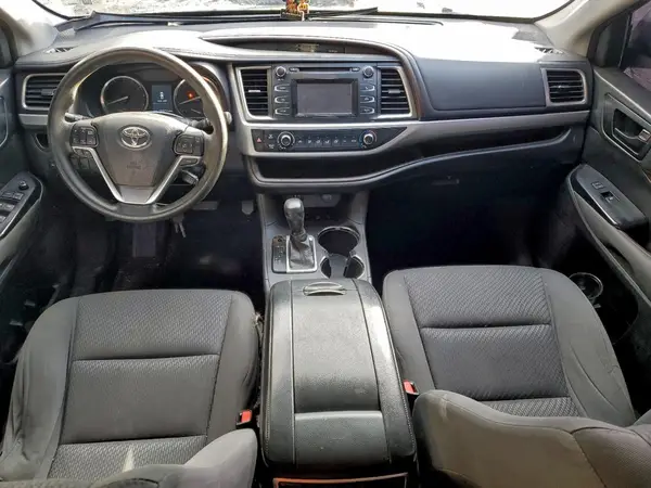 5TDBKRFH9GS267620 2016 TOYOTA HIGHLANDER - Image 8