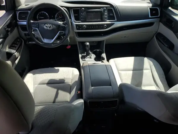 5TDBKRFH9GS269237 2016 TOYOTA HIGHLANDER - Image 8