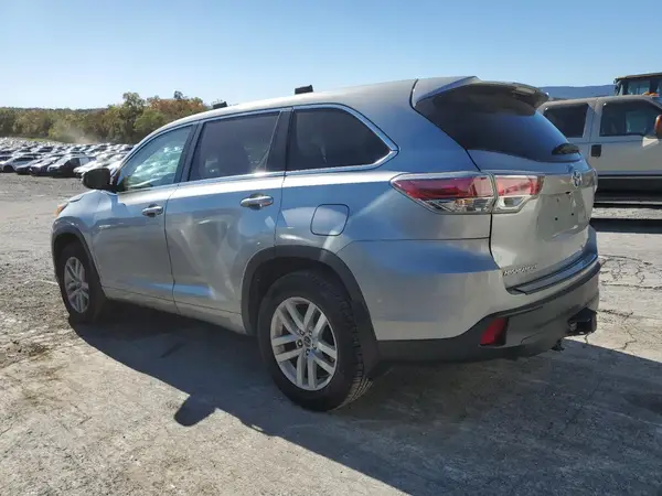 5TDBKRFH9GS272431 2016 TOYOTA HIGHLANDER - Image 2