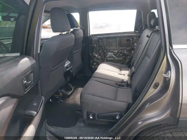 5TDBKRFH9GS300468 2016 TOYOTA HIGHLANDER - Image 8