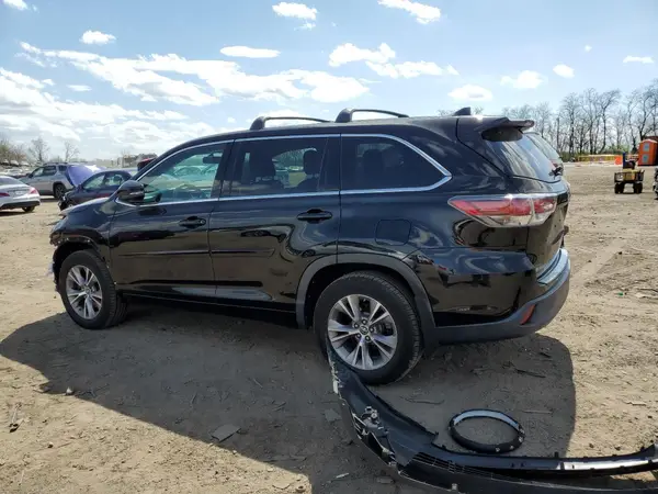 5TDBKRFH9GS312880 2016 TOYOTA HIGHLANDER - Image 2