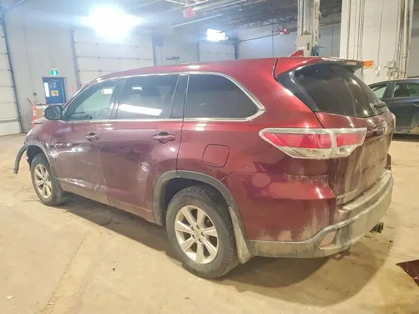 5TDBKRFH9GS315259 2016 TOYOTA HIGHLANDER - Image 2