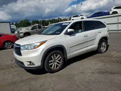 5TDBKRFH9GS330909 2016 TOYOTA HIGHLANDER