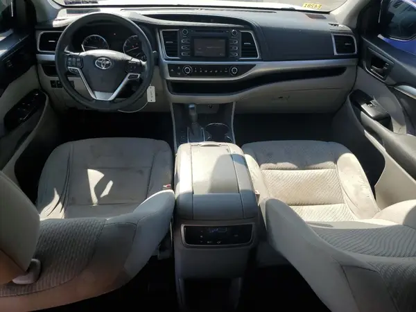 5TDBKRFH9GS330909 2016 TOYOTA HIGHLANDER - Image 8
