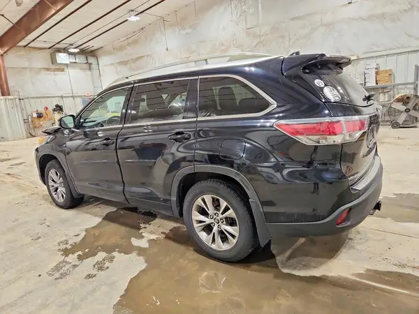 5TDBKRFH9GS352554 2016 TOYOTA HIGHLANDER - Image 2