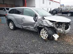 5TDBKRFHXGS224985 2016 TOYOTA HIGHLANDER