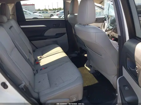 5TDBKRFHXGS242144 2016 TOYOTA HIGHLANDER - Image 8