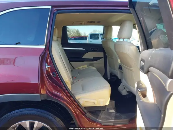 5TDBKRFHXGS255573 2016 TOYOTA HIGHLANDER - Image 8