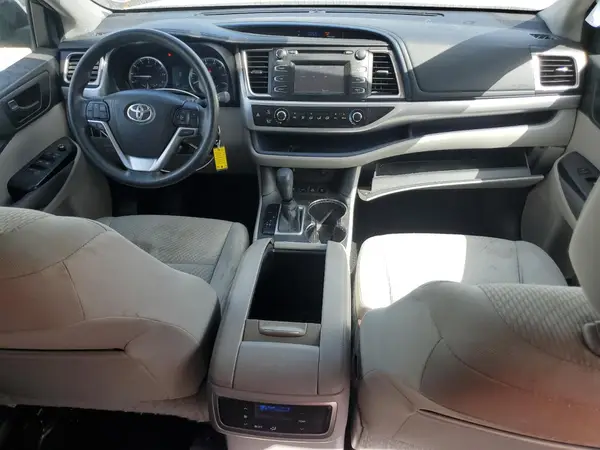 5TDBKRFHXGS263740 2016 TOYOTA HIGHLANDER - Image 8