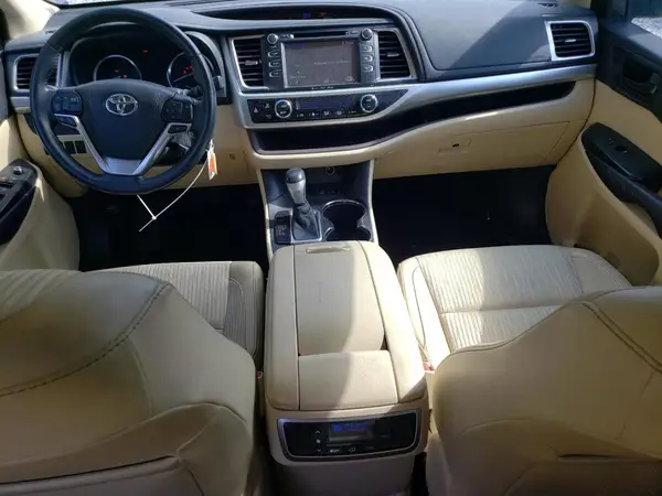 5TDBKRFHXGS264967 2016 TOYOTA HIGHLANDER - Image 8