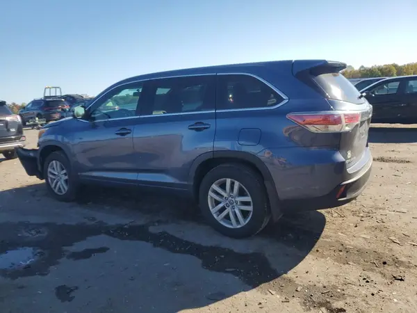 5TDBKRFHXGS271028 2016 TOYOTA HIGHLANDER - Image 2