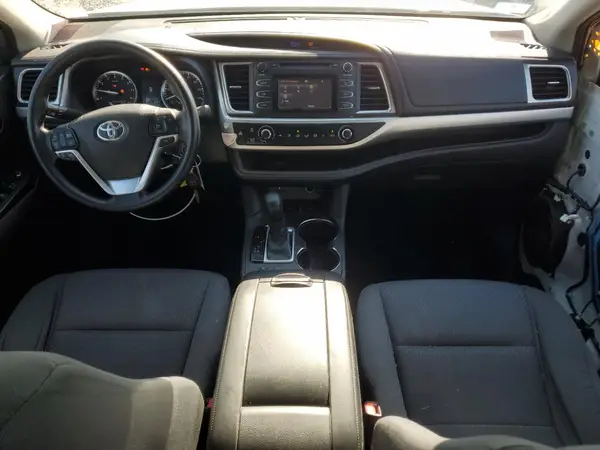 5TDBKRFHXGS293269 2016 TOYOTA HIGHLANDER - Image 8