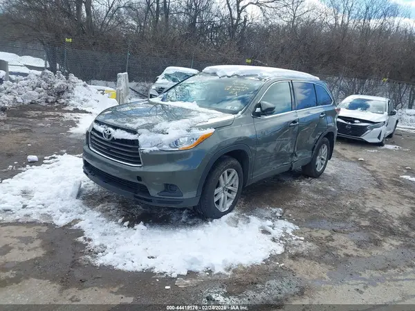 5TDBKRFHXGS304478 2016 TOYOTA HIGHLANDER - Image 2
