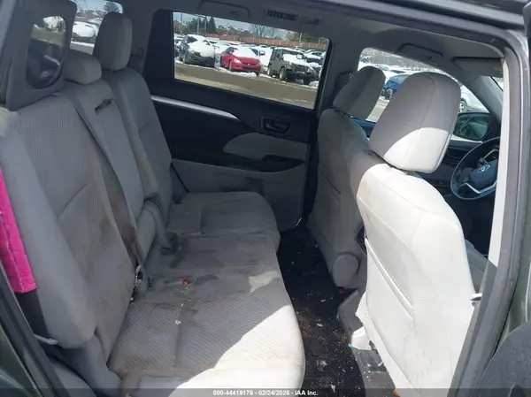 5TDBKRFHXGS304478 2016 TOYOTA HIGHLANDER - Image 8