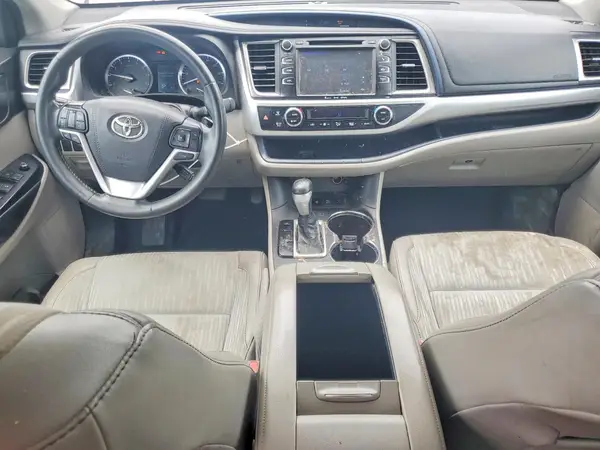 5TDBKRFHXGS307722 2016 TOYOTA HIGHLANDER - Image 8