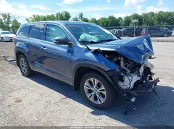 5TDBKRFHXGS324746 2016 TOYOTA HIGHLANDER