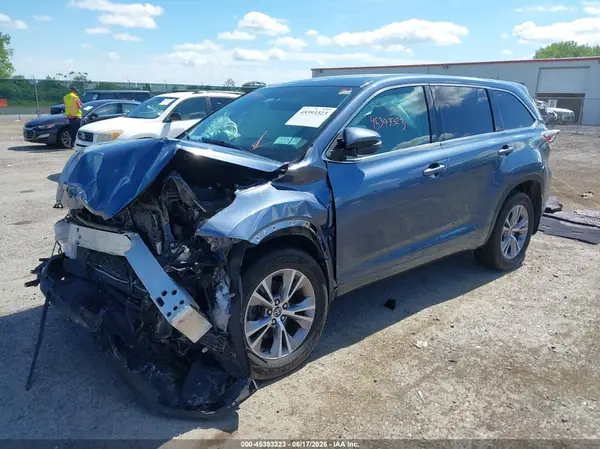 5TDBKRFHXGS324746 2016 TOYOTA HIGHLANDER - Image 2