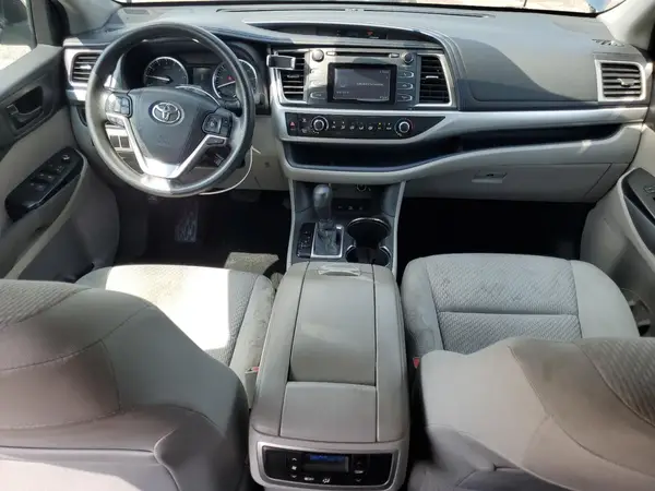 5TDBKRFHXGS343703 2016 TOYOTA HIGHLANDER - Image 8