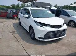 5TDBRKEC0NS087867 2022 TOYOTA SIENNA