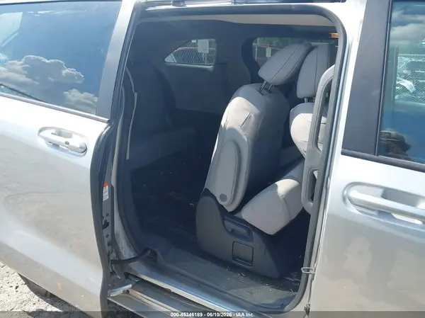 5TDBRKEC0RS202098 2024 TOYOTA SIENNA - Image 8