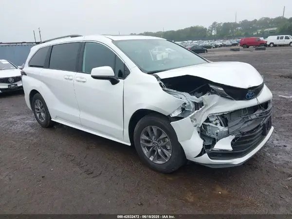 5TDBRKEC0SS232921 2025 TOYOTA SIENNA - Image 1