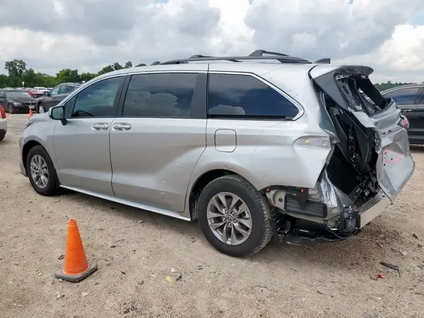 5TDBRKEC0SS255230 2025 TOYOTA SIENNA - Image 2