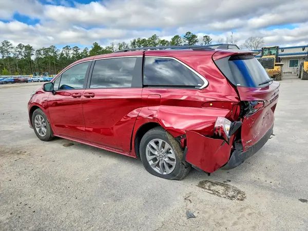 5TDBRKEC0SS267815 2025 TOYOTA SIENNA - Image 2