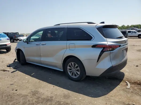 5TDBRKEC1MS052723 2021 TOYOTA SIENNA - Image 2