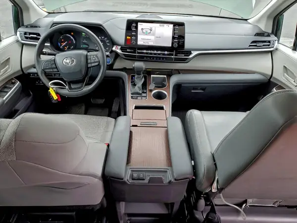 5TDBRKEC2NS117516 2022 TOYOTA SIENNA - Image 8