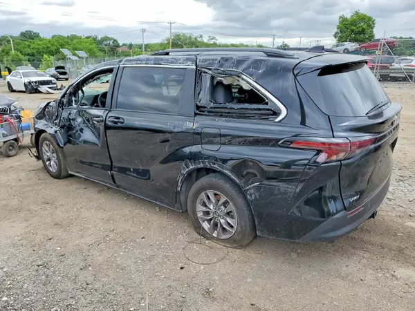 5TDBRKEC2SS230913 2025 TOYOTA SIENNA - Image 2