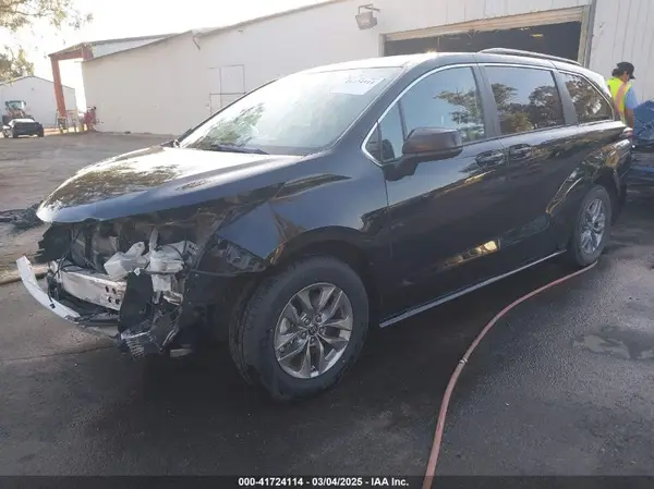 5TDBRKEC3NS092996 2022 TOYOTA SIENNA - Image 2