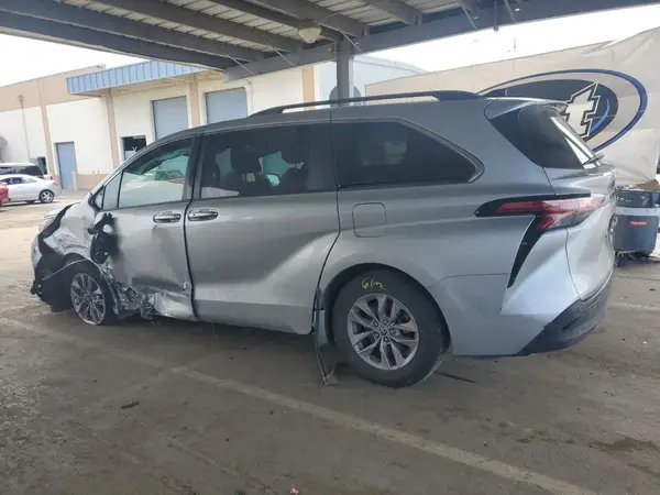 5TDBRKEC3NS132929 2022 TOYOTA SIENNA - Image 2