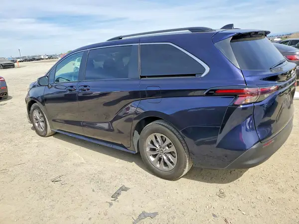 5TDBRKEC4RS190523 2024 TOYOTA SIENNA - Image 2