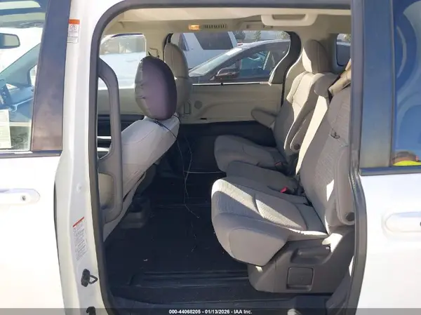 5TDBRKEC5MS019059 2021 TOYOTA SIENNA - Image 8