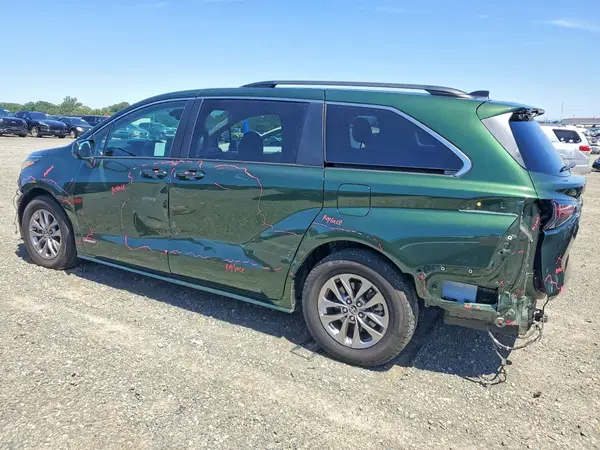 5TDBRKEC5MS025783 2021 TOYOTA SIENNA - Image 2