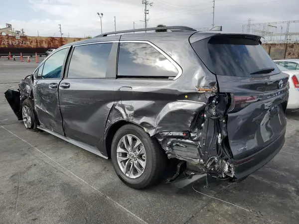 5TDBRKEC6SS263705 2025 TOYOTA SIENNA - Image 2