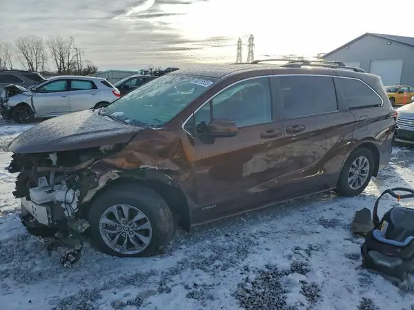 5TDBRKEC7MS006393 2021 TOYOTA SIENNA - Image 1