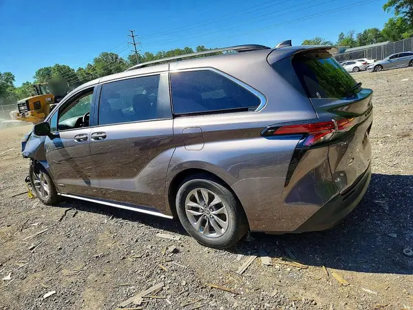 5TDBRKEC7MS013277 2021 TOYOTA SIENNA - Image 2