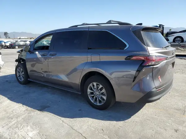 5TDBRKEC7NS086862 2022 TOYOTA SIENNA - Image 2