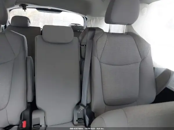 5TDBRKEC7SS250994 2025 TOYOTA SIENNA - Image 8