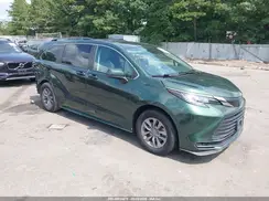 5TDBRKEC8NS111977 2022 TOYOTA SIENNA
