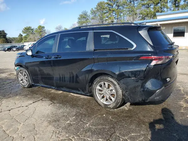 5TDBRKEC8PS147123 2023 TOYOTA SIENNA - Image 2