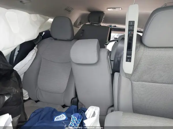 5TDBRKEC8SS241060 2025 TOYOTA SIENNA - Image 8