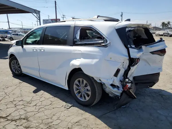 5TDBRKECXSS248768 2025 TOYOTA SIENNA - Image 2