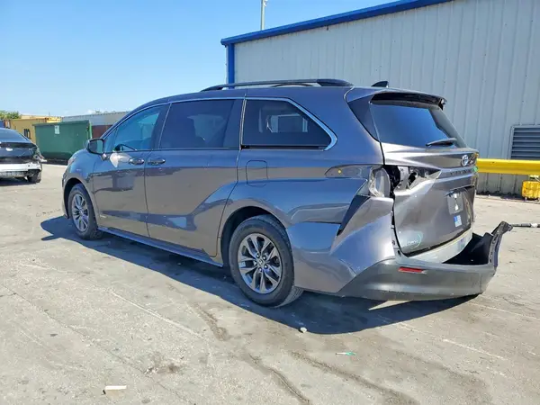 5TDBSKFC0MS023460 2021 TOYOTA SIENNA - Image 2