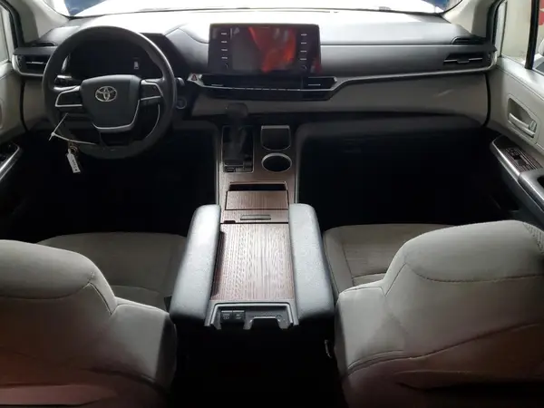 5TDBSKFC0MS028111 2021 TOYOTA SIENNA - Image 8