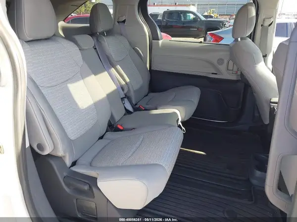 5TDBSKFC0NS058968 2022 TOYOTA SIENNA - Image 8