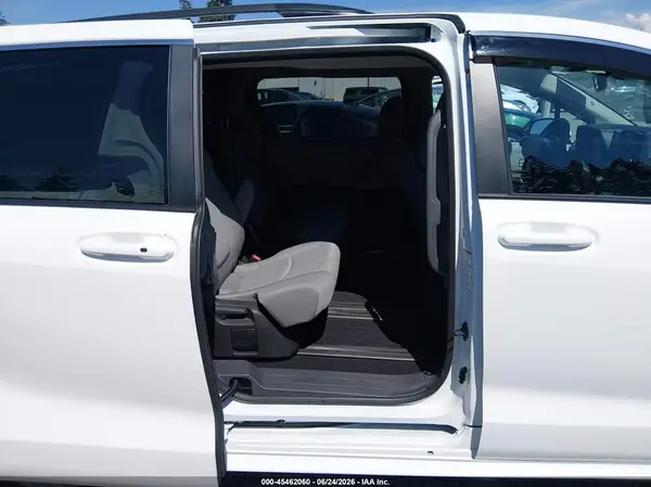 5TDBSKFC1RS116866 2024 TOYOTA SIENNA - Image 8